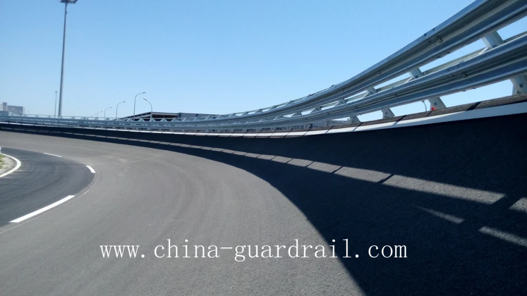 Silver Galvanized Metal Beam Crash Barrier for Road Safety